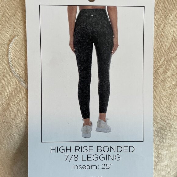 DANSKIN || Women's 7/8 High Rise Bonded Legging Snake Print - Size S - NWT - Picture 2 of 4